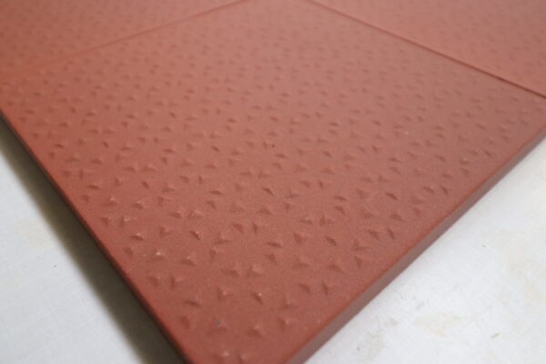 Gulv fliser keramisk, skridsikker, 15x15cm Tegl rød farve.