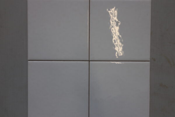 Glaseret keramisk væg flise blank hvid 15x15cm