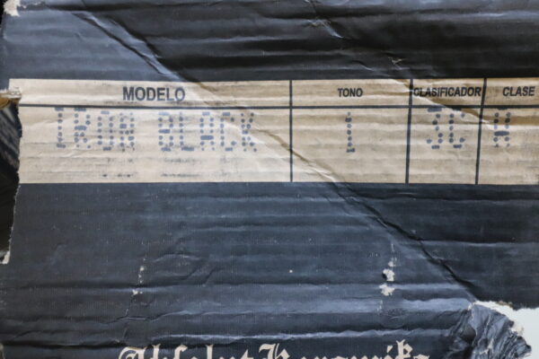 Glaseret flise IRON BLACK 23,5x23,5cm.