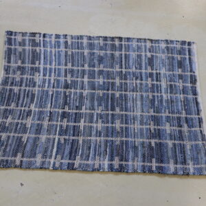 Bæredygtigt tæppe model 1. 120x180 cm