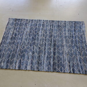 Bæredygtigt tæppe model 2. 120x180 cm